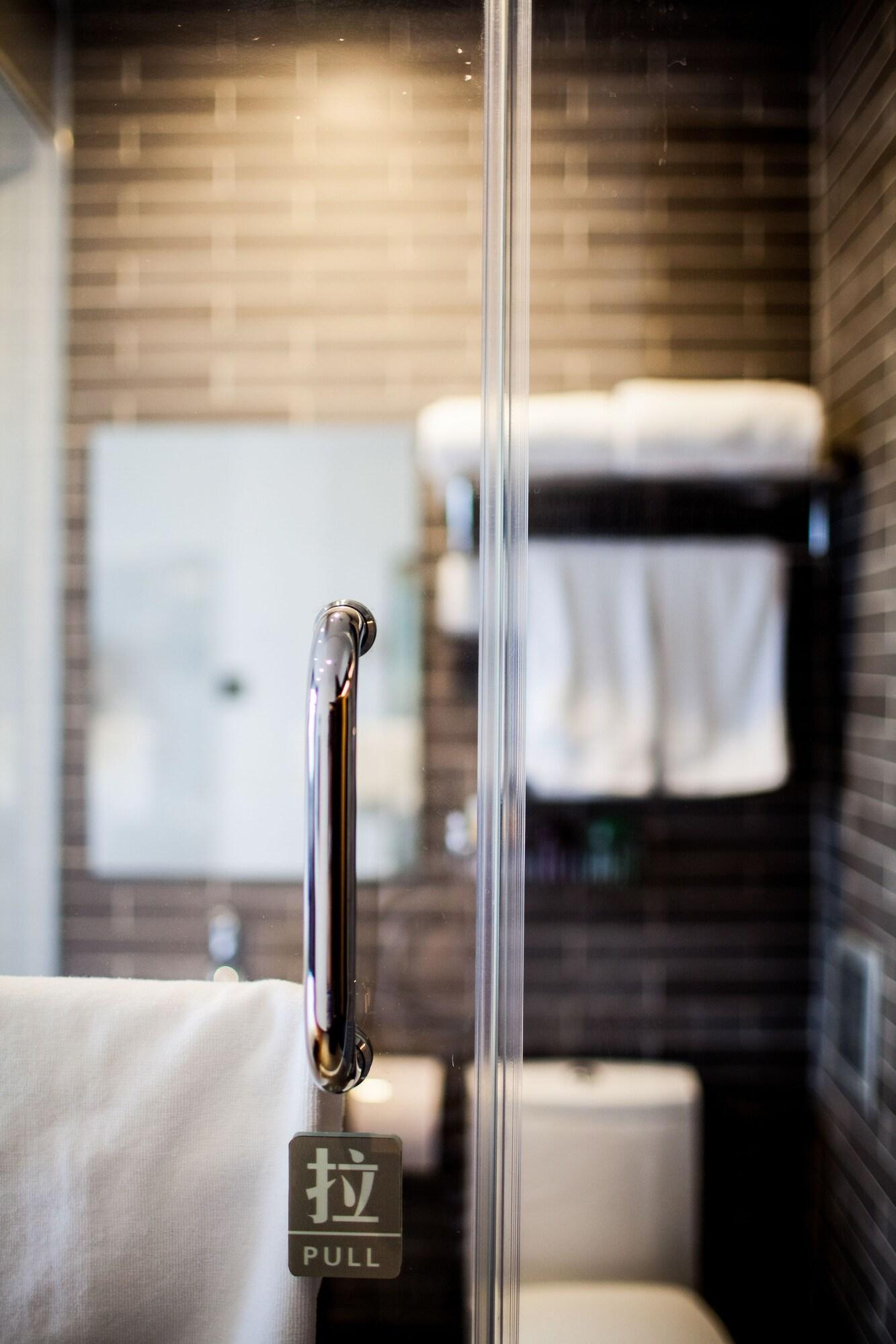 Time Traveller Hotel- Near Beijing Yonghe Lama Temple, Ghost Street, Beihai Park, Jingshan Park, Drum Tower, Houhai Bar Street, Tian'Anmen Square, Located In Beijing Traditional Hutongs, 5 Minutes Away From Subway, Free Laundry Serive Exterior foto