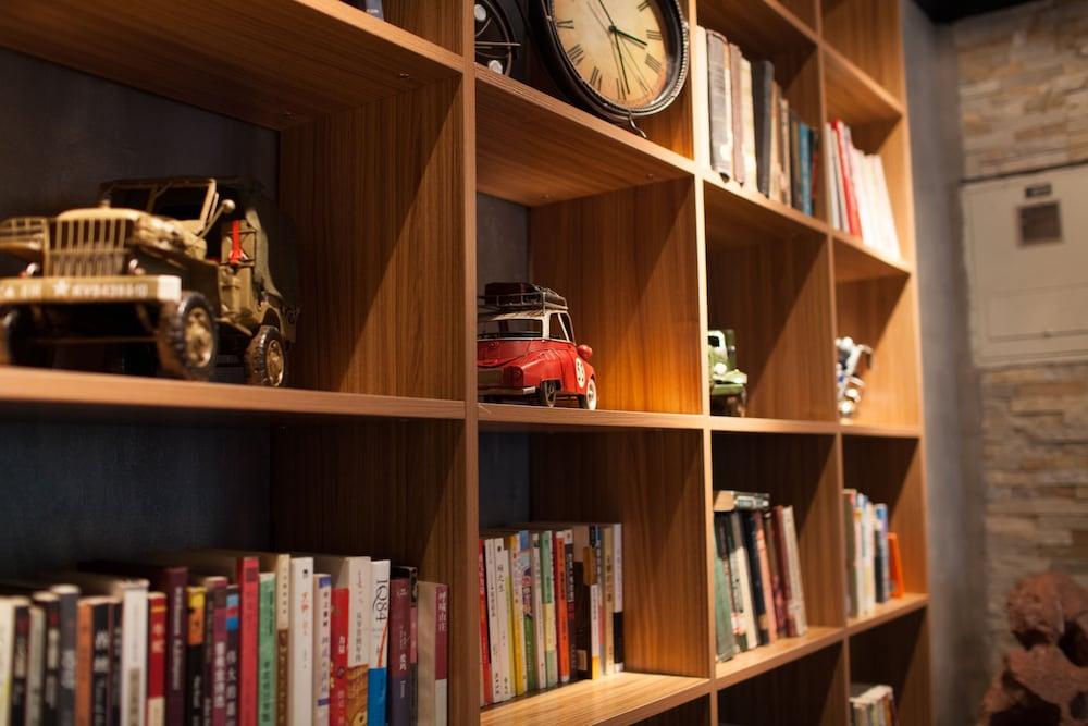 Time Traveller Hotel- Near Beijing Yonghe Lama Temple, Ghost Street, Beihai Park, Jingshan Park, Drum Tower, Houhai Bar Street, Tian'Anmen Square, Located In Beijing Traditional Hutongs, 5 Minutes Away From Subway, Free Laundry Serive Exterior foto