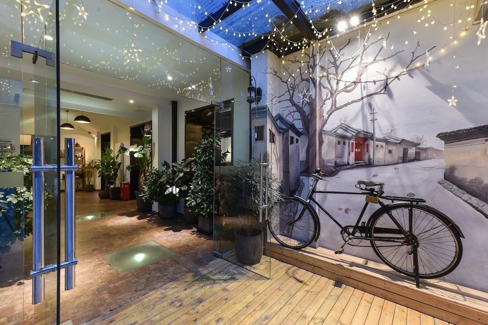 Time Traveller Hotel- Near Beijing Yonghe Lama Temple, Ghost Street, Beihai Park, Jingshan Park, Drum Tower, Houhai Bar Street, Tian'Anmen Square, Located In Beijing Traditional Hutongs, 5 Minutes Away From Subway, Free Laundry Serive Exterior foto