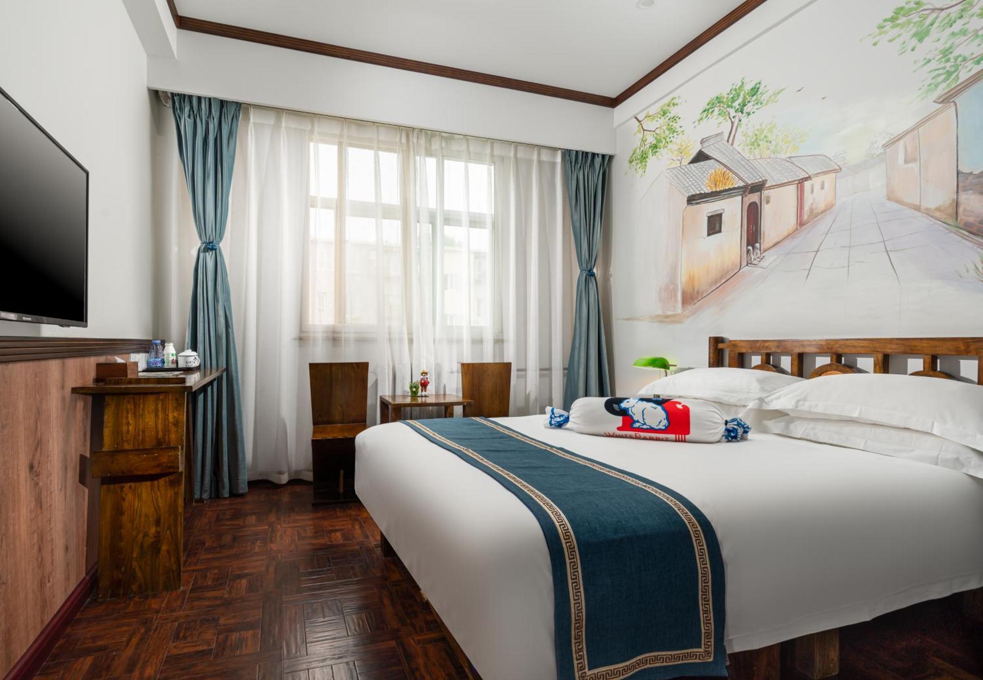 Time Traveller Hotel- Near Beijing Yonghe Lama Temple, Ghost Street, Beihai Park, Jingshan Park, Drum Tower, Houhai Bar Street, Tian'Anmen Square, Located In Beijing Traditional Hutongs, 5 Minutes Away From Subway, Free Laundry Serive Exterior foto